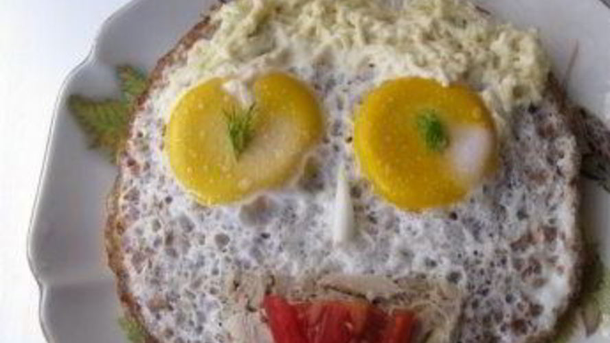 Рецепт яичницы с гречкой