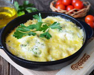 Яичница с кабачками и помидорами