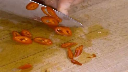 яичница со сладким перцем, луком и помидорами