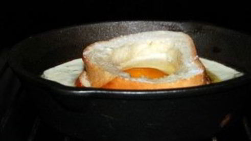 яичница в хлебе в духовке