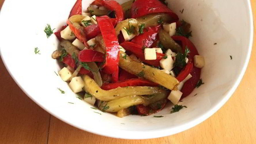 Рецепт закуски из болгарского перца с брынзой