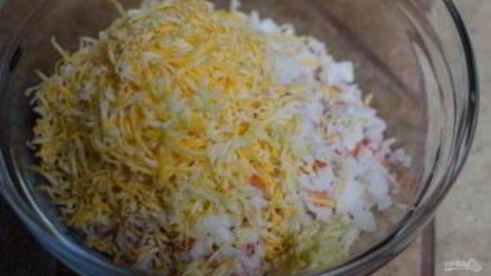 закуска в грибных шляпках