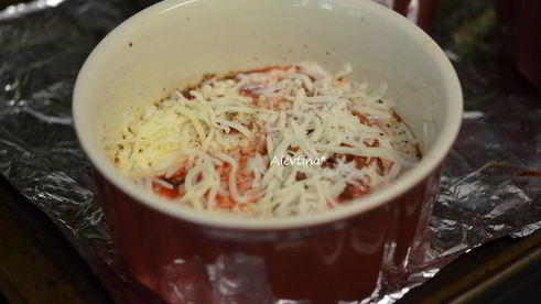 запеченные яйца в остром томатном соусе