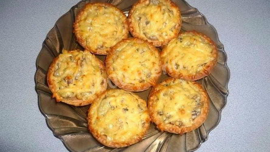 Рецепт тарталеток с жульеном в сыре с шампиньонами