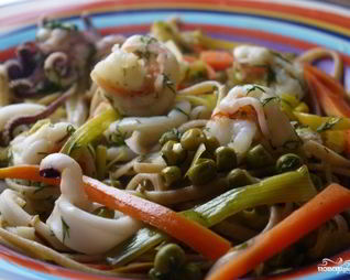 Жульен из морского коктейля