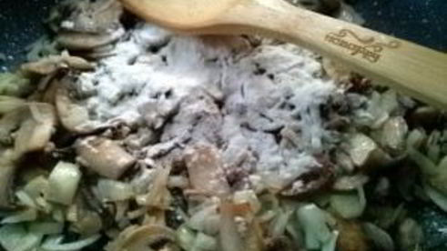 жульен с шампиньонами