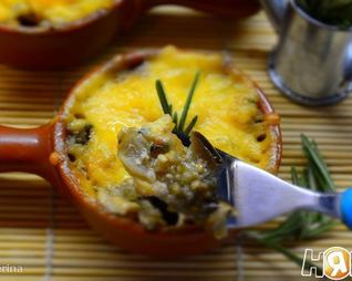 Жульен с вешенками и баклажанами