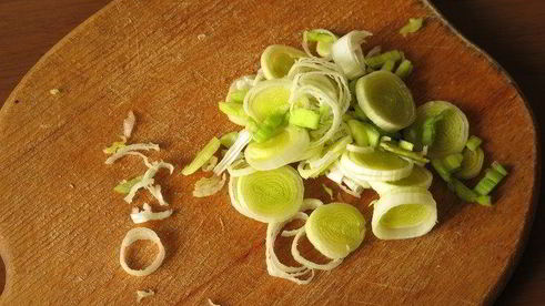 жульен том ям с крабовыми палочками