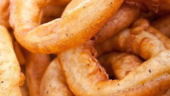 Рецепт Золотистых луковых колец в панировке